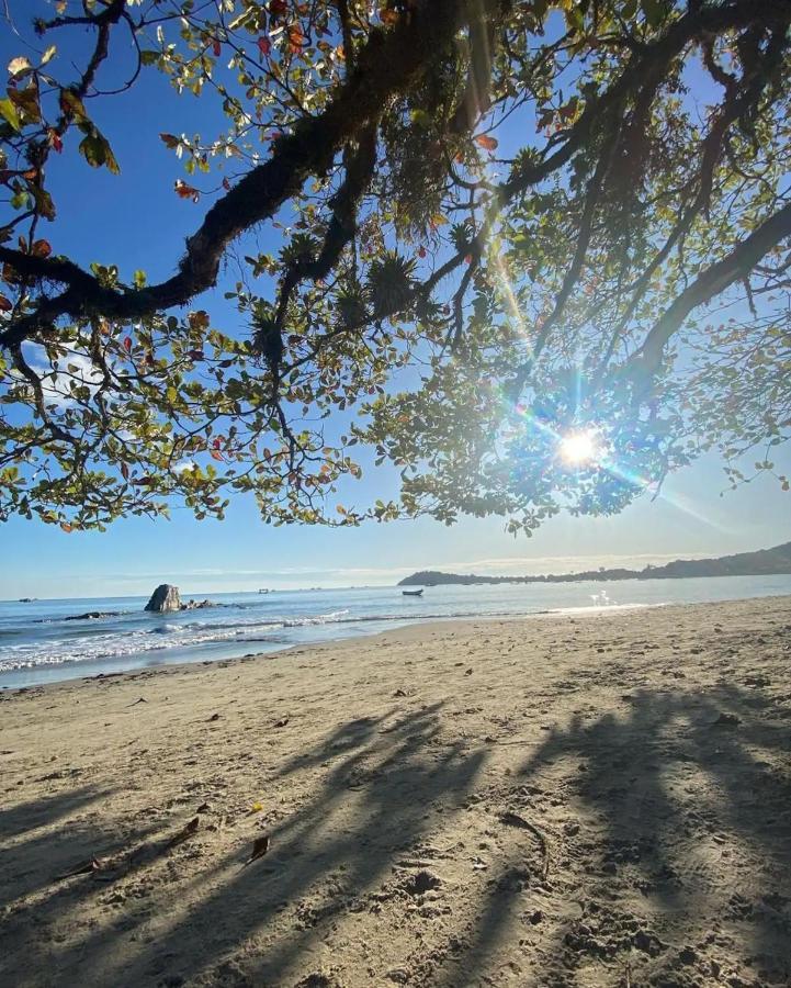 Suites A 100M Da Praia E 800M Do Beto Carrero Penha  Kültér fotó