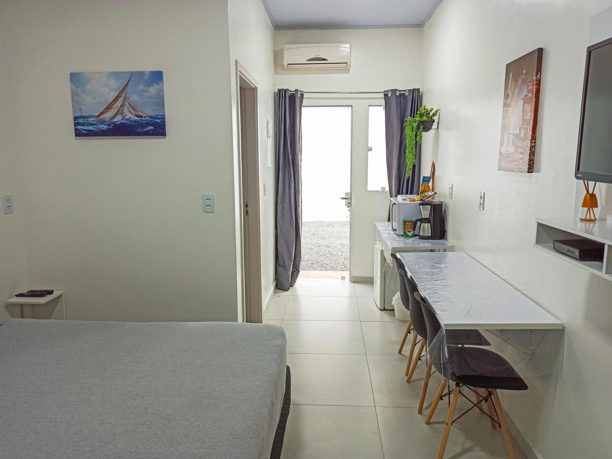 Suites A 100M Da Praia E 800M Do Beto Carrero Penha  Kültér fotó